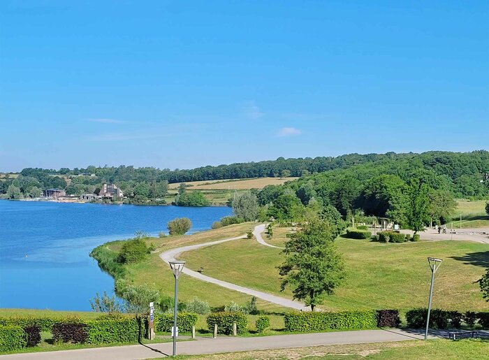 Valjoly-domaine-lac