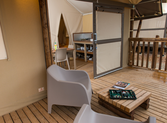 camping-santa-lucia-saint-raphael-260525-lodge-2-4
