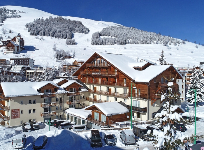 1_2060_tmpA046_location-ski-les-deux-alpes-residence-odalys-l-ours-blanc-1